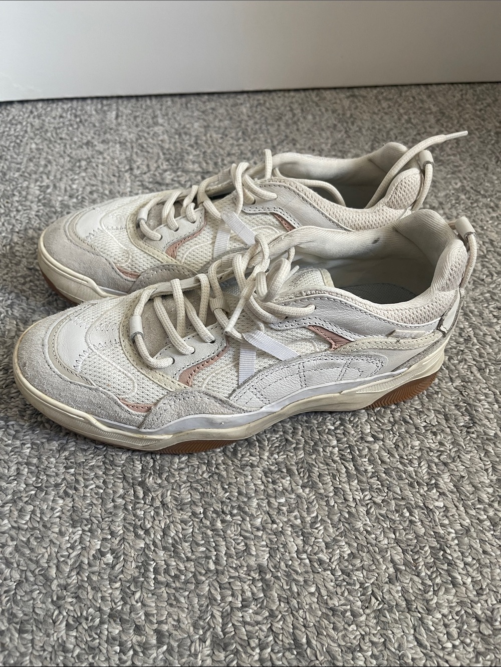 Vans women’s sneakers